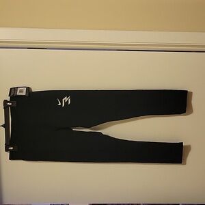 NWT: NIKE 3Brand Collection Girls